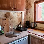Spasmata Village - Seaside Stone Maisonette Spacious & Quiet Only Adults Casa de Férias