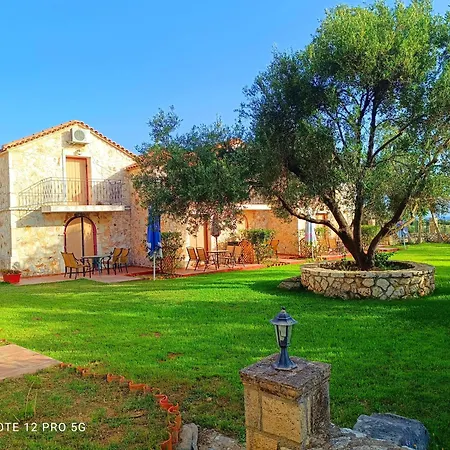 Spasmata Village - Seaside Stone Maisonette Spacious & Quiet Only Adults Vakantiehuis Minia