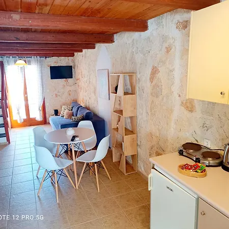 Spasmata Village - Seaside Stone Maisonette Spacious & Quiet Only Adults Dom wakacyjny