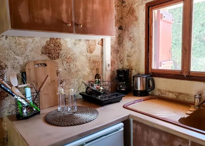Spasmata Village - Seaside Stone Maisonette Spacious & Quiet Only Adults بيت للعطل