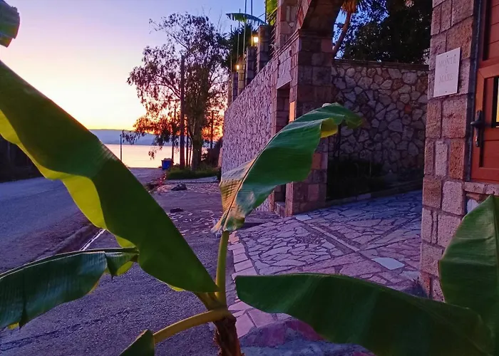 Spasmata Village - Seaside Stone Maisonette Spacious & Quiet Only Adults Сasa de vacaciones *