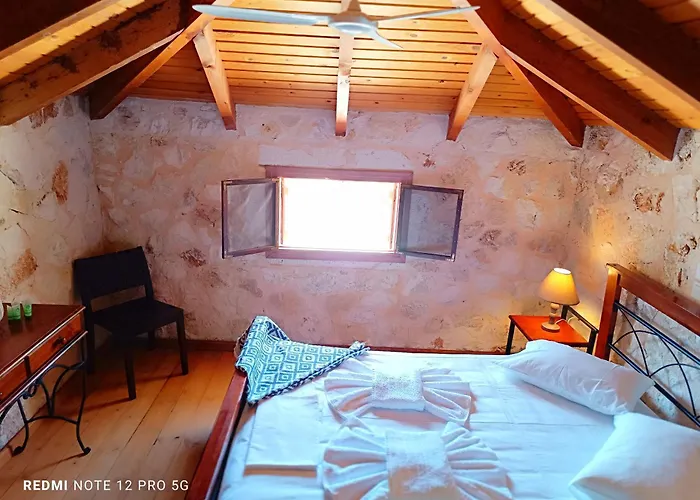 Spasmata Village - Seaside Stone Maisonette Spacious & Quiet Only Adults Сasa de vacaciones *