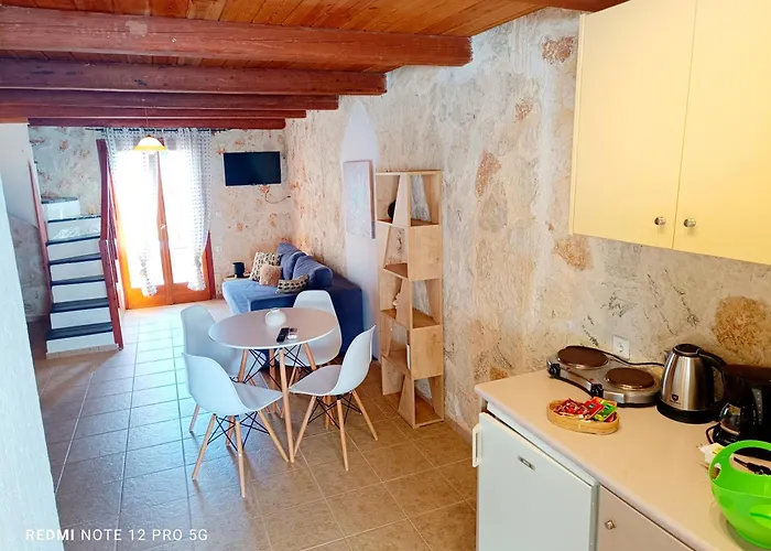Spasmata Village - Seaside Stone Maisonette Spacious & Quiet Only Adults Сasa de vacaciones