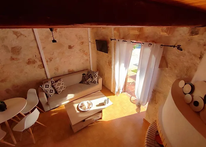 Spasmata Village - Seaside Stone Maisonette Spacious & Quiet Only Adults Сasa de vacaciones