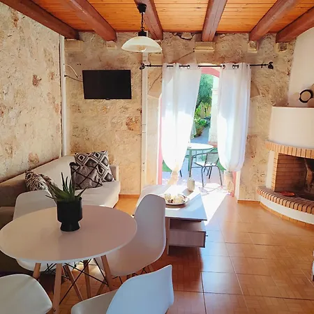 Spasmata Village - Seaside Stone Maisonette Spacious & Quiet Only Adults * Minia